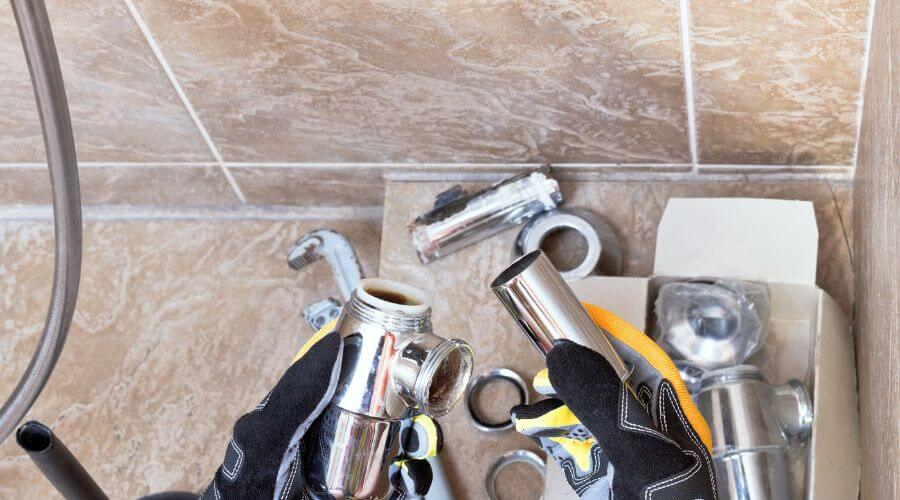 Professional gutter cleaning in Suitland, MD
